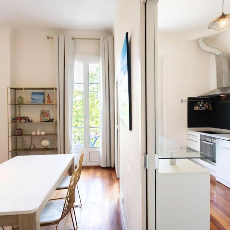 #27 Staywizus - Urban Suite AC 2 Bedrooms 10mins Walk Sea & Old Town - Appartement 2 Chambres - 3