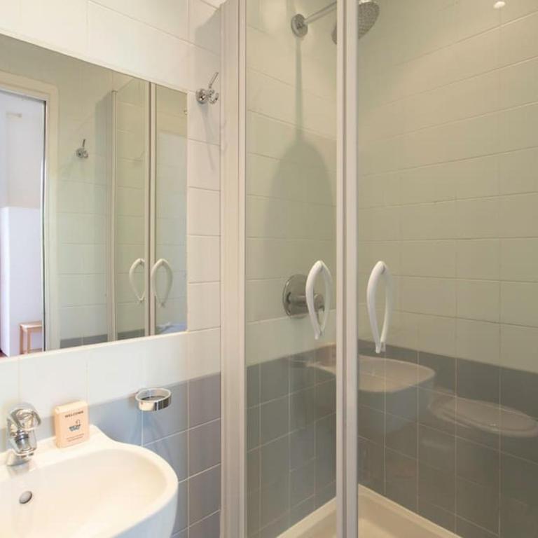 #27 Staywizus - Urban Suite AC 2 Bedrooms 10mins Walk Sea & Old Town - Appartement 2 Chambres - 25