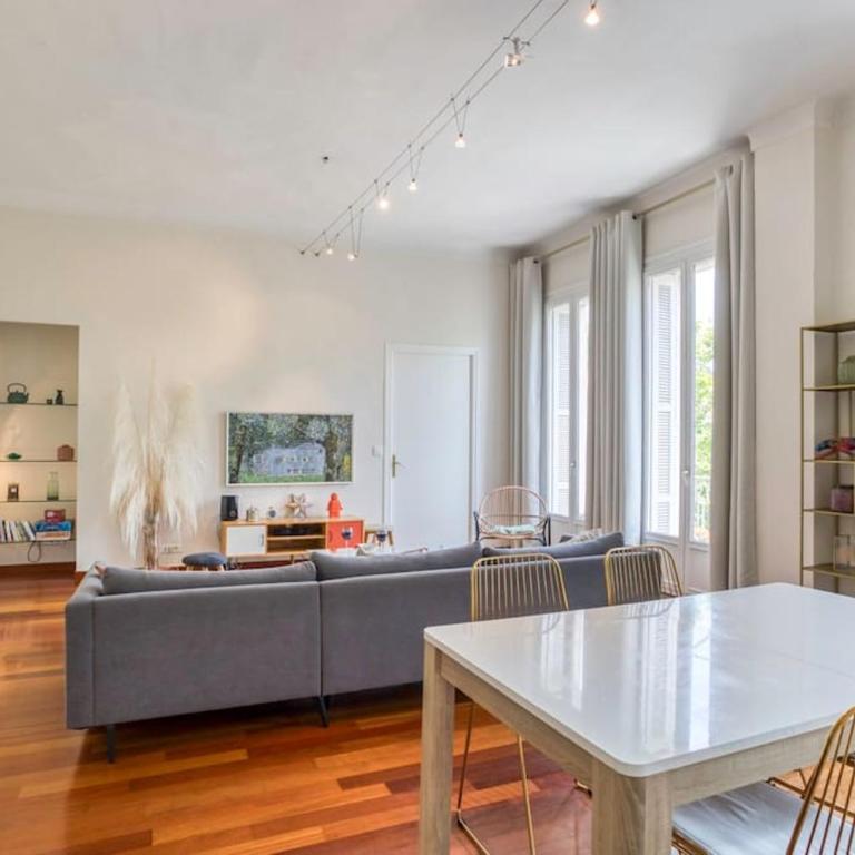 #27 Staywizus - Urban Suite AC 2 Bedrooms 10mins Walk Sea & Old Town - Appartement 2 Chambres - 44