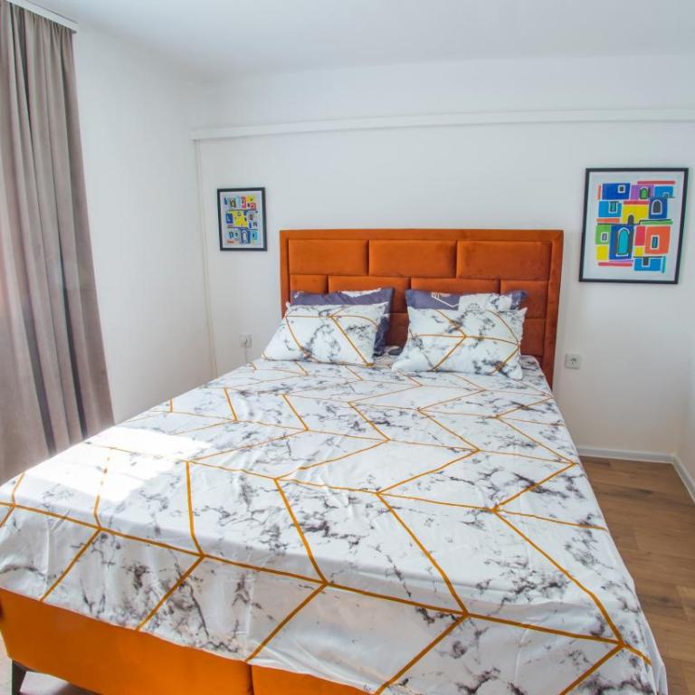 Villa Lira - Two-Bedroom Apartment - 16