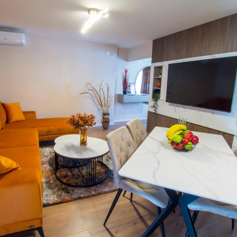 Villa Lira - Two-Bedroom Apartment - 11