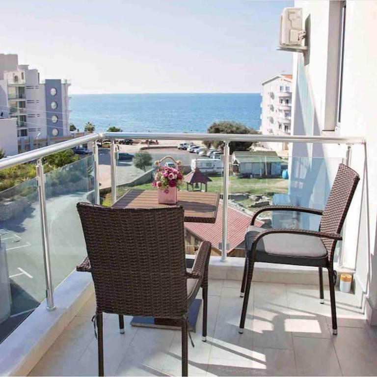Sea view dobra voda - Two-Bedroom Apartment - 12