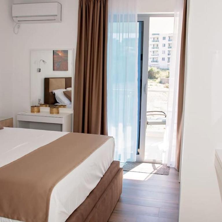 Sea view dobra voda - Two-Bedroom Apartment - 21