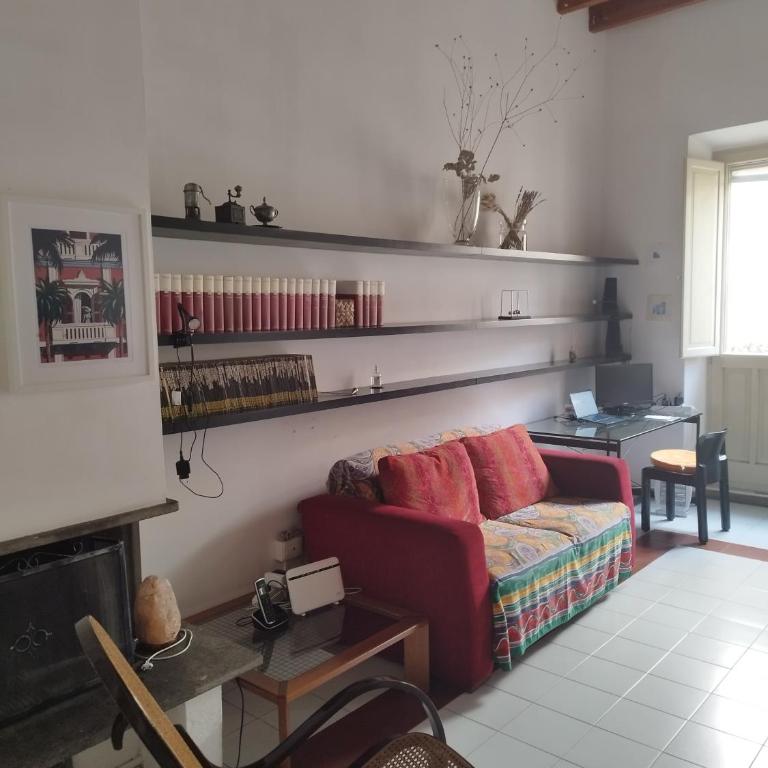 Casa Sanna Cagliari - Appartamento con 2 Camere da Letto e Balcone - 5