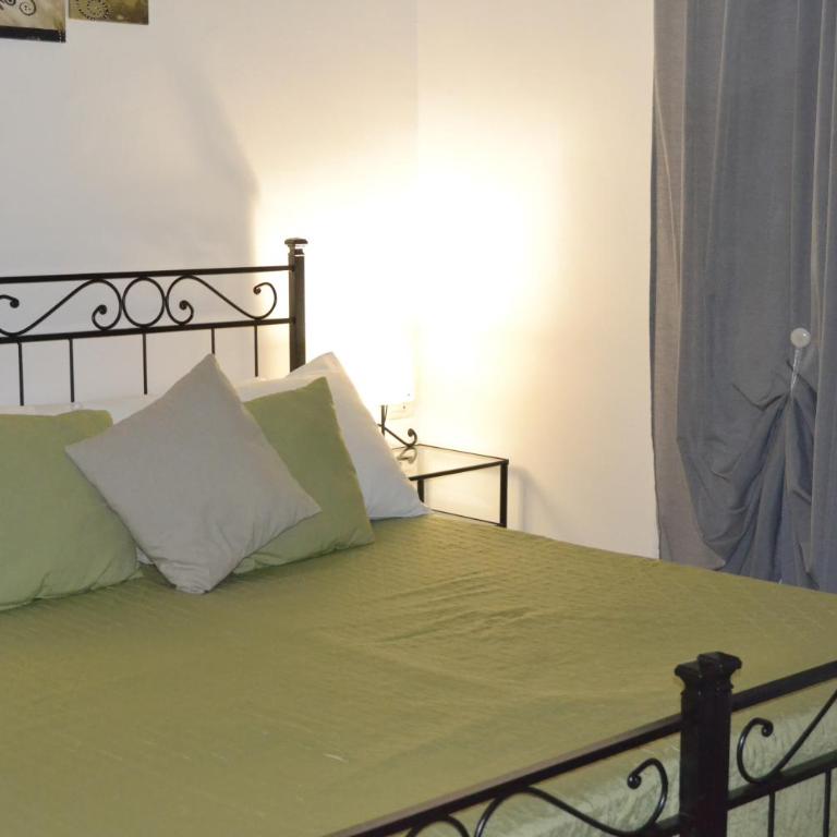 Karina's Rooms - Double Room - 25