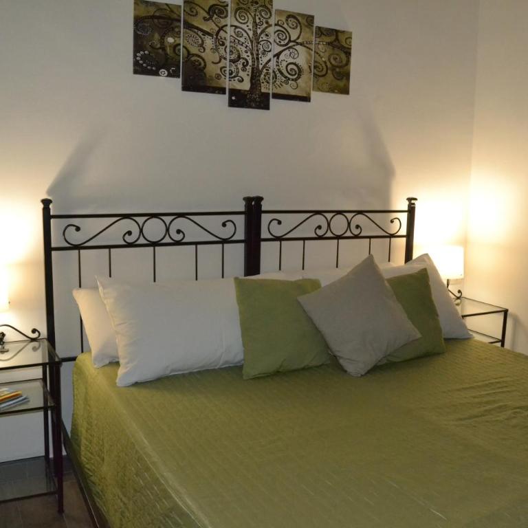 Karina's Rooms - Double Room - 26