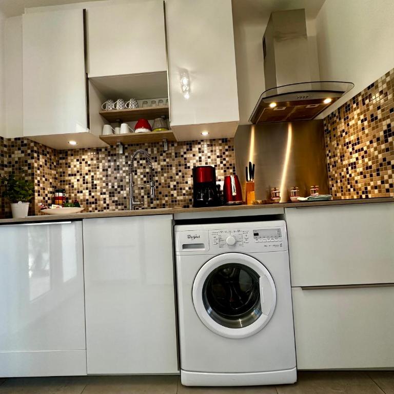 CASSIS LOVERS AND BABY Option Parking - Apartment - 6