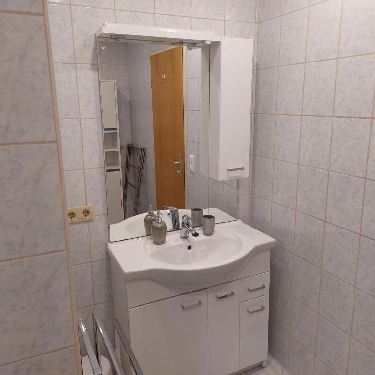 Alpenblick FeWo Hauser - Deluxe Apartment - 18