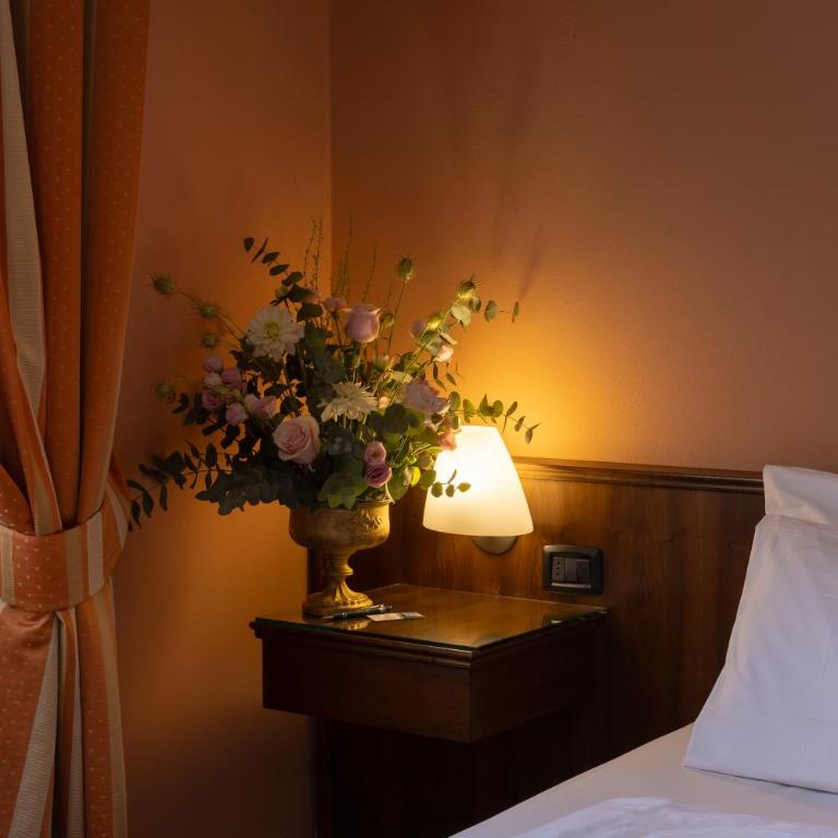 Hotel Lucrezia Borgia - Camera Standard Doppia con Letti Singoli - 13