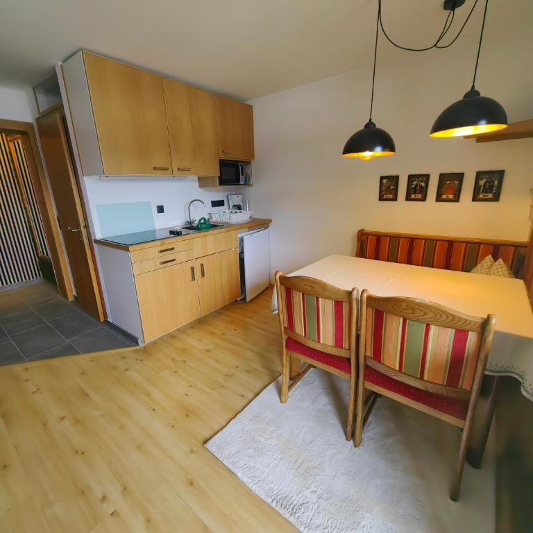 Gästehaus Groder - Comfort Apartment mit 1 Schlafzimmer und Balkon - 9