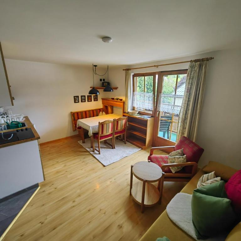 Gästehaus Groder - Comfort Apartment mit 1 Schlafzimmer und Balkon - 10