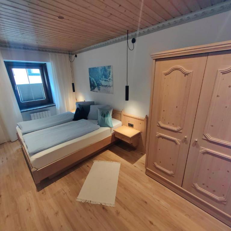 Gästehaus Groder - Comfort Apartment mit 2 Schlafzimmern und Balkon - 10