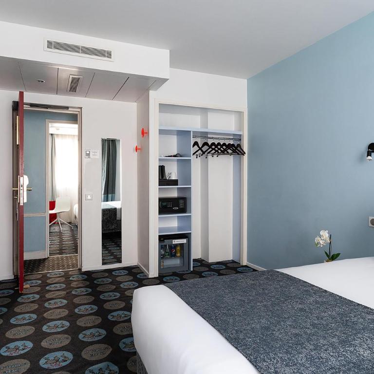 Hotel Astoria - Astotel - Chambre Familiale Supérieure - 2 Chambres - 3