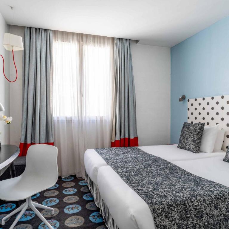 Hotel Astoria - Astotel - Chambre Familiale Supérieure - 2 Chambres - 6
