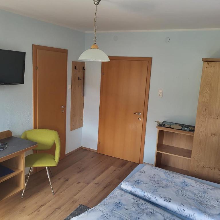 Haus Rupitsch - Doppelzimmer mit Balkon - 5