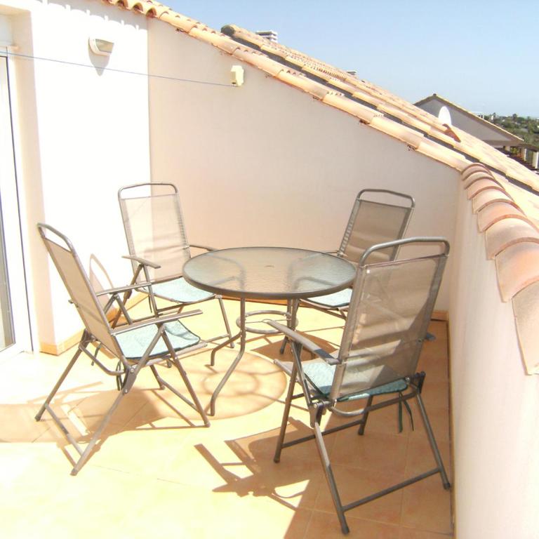 Cozy Apartment Duplex PLAYA Y SOL 1 with WiFi & Parking & Pet Friendly - Three-Bedroom Apartment - 17