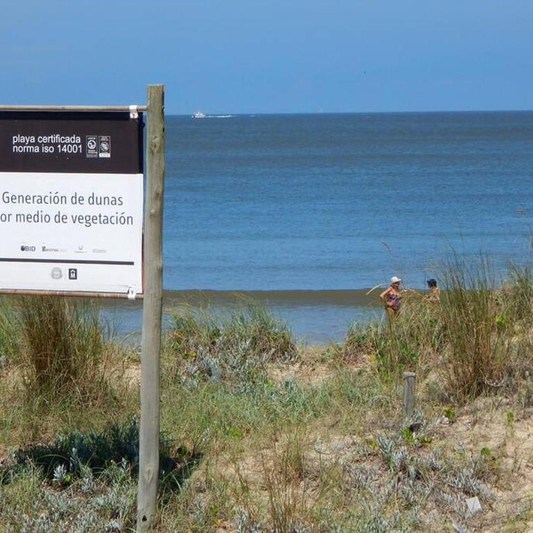 PUNTA CARRETAS Cómodo Apartamento Frente al Mar Playa Pocitos - Apartamento de 2 dormitorios - 42
