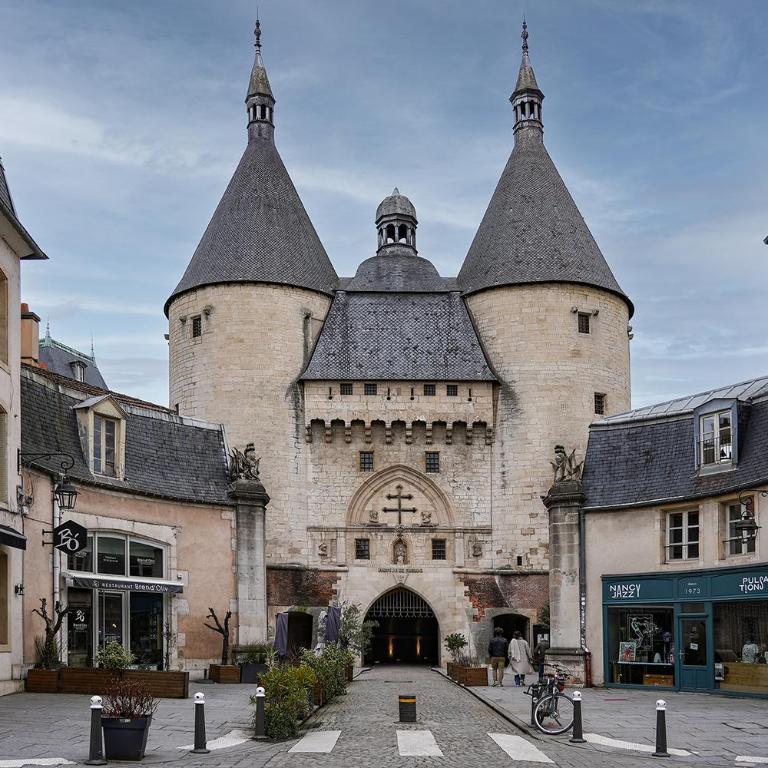 Evasion chic, spa et sauna sous les toits - Appartement 1 Chambre - 24