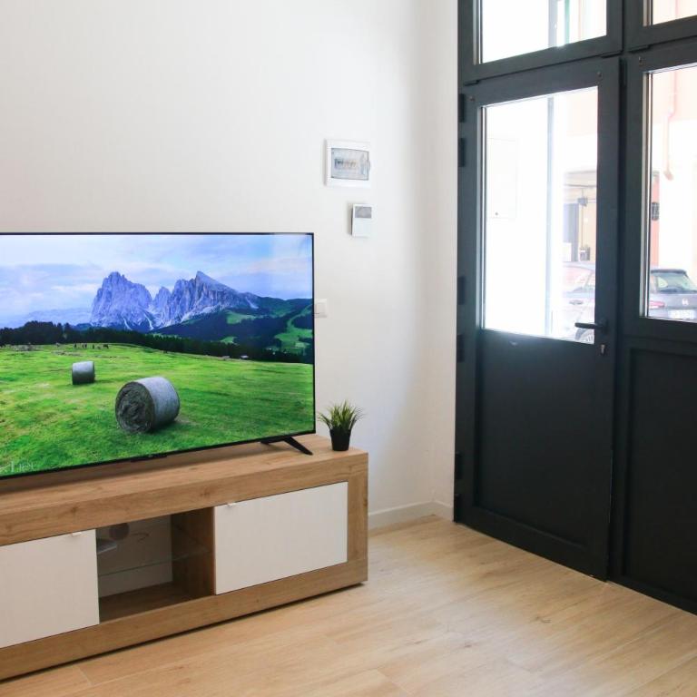 U Zone Apartment - One-Bedroom Apartment - 10