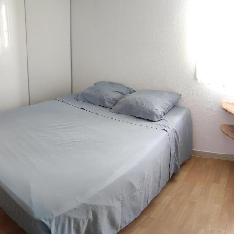 AIGUES-MORTES - AGRÉABLE T.2 - (+ de 40m² ) - Appartement 1 Chambre - 9