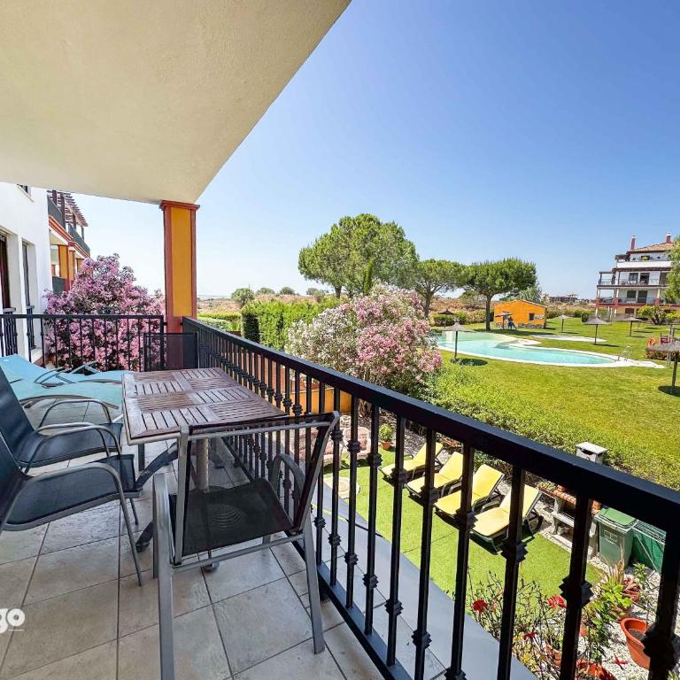 Pool View - 2 Bedrooms - Vista Esuri - COL01 - Apartamento con vistas a la piscina - 15