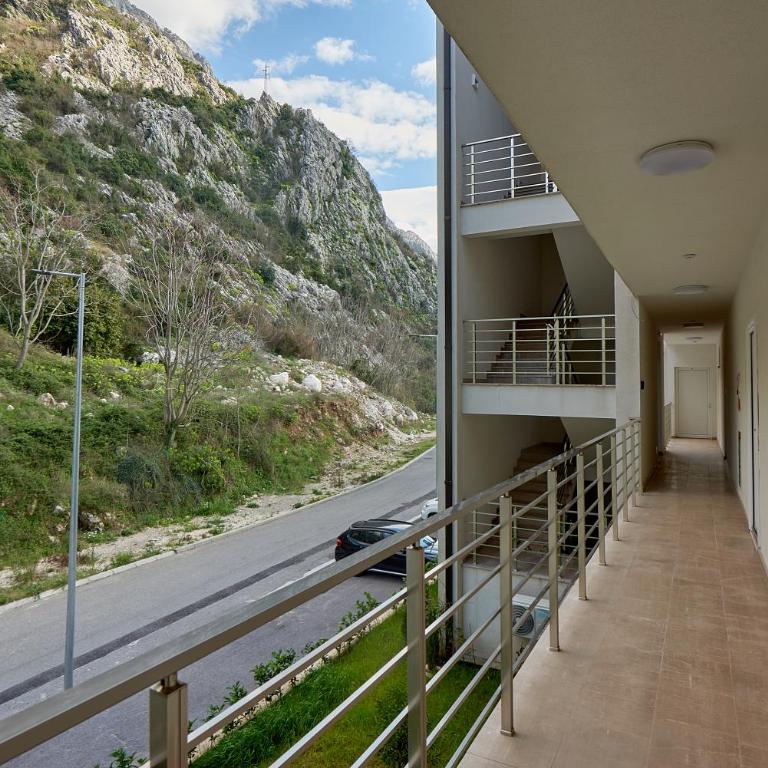 2montenegro VISTA Apartments - One-Bedroom Apartment with Balcony and Sea View - 25