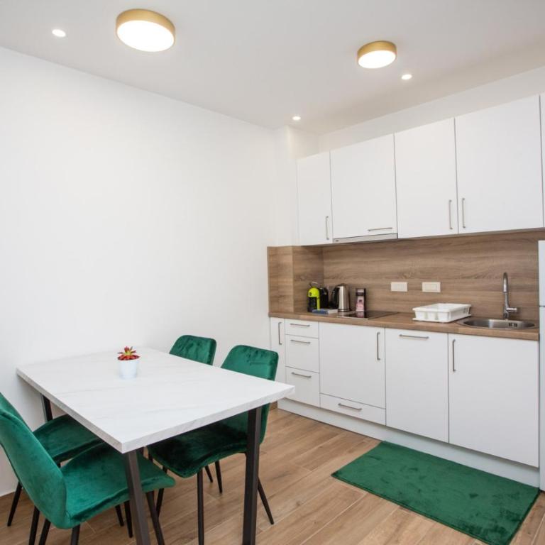 Apartments NIKOS FAMILY - One-Bedroom Apartment with Balcony - 35