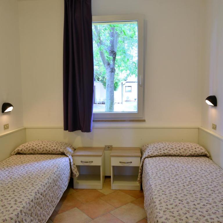 Camping Bella Italia - Bungalow - 2