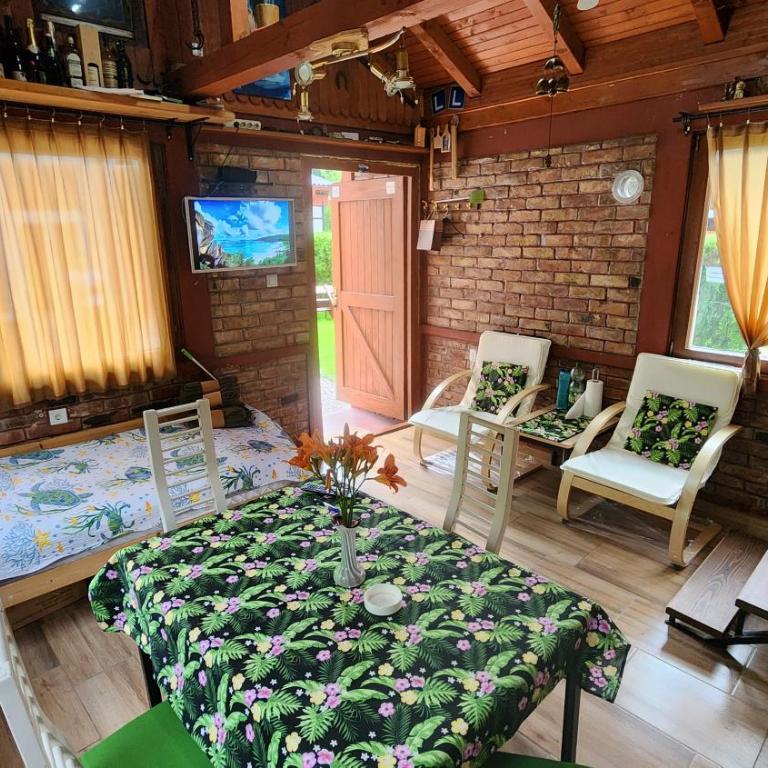 Apartmani Lavirint Ravne - Two-Bedroom Apartment - 13