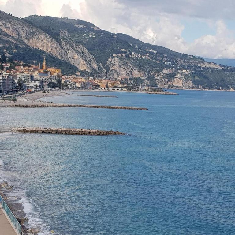 Menton front bord de mer Côte d'Azur Florentina sea view French Riviera proche Monaco Montecarlo superb studio - Studio - Vue sur Mer - 13