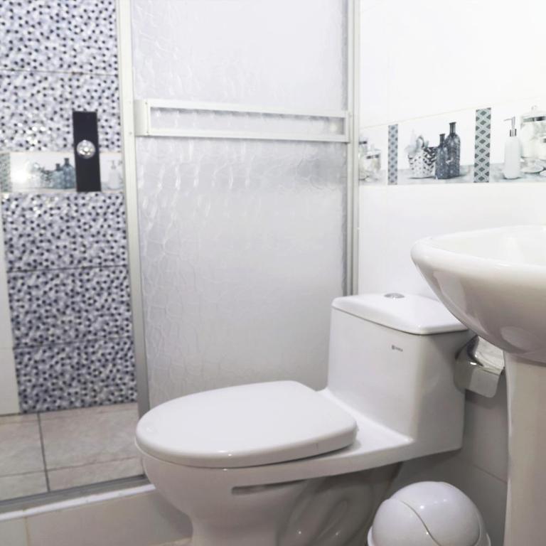 Denis House - Double Room with Private Bathroom - 4