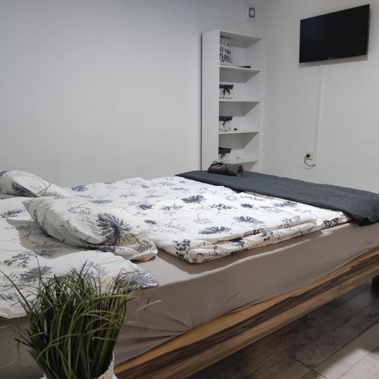 Apartment Neo - Two-Bedroom Apartment - 10