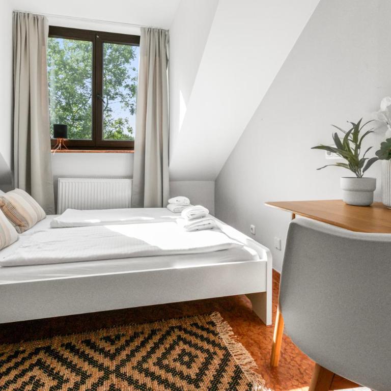 Flatista Homes - Penthouse with Rooftop Gym - Apartment - 20