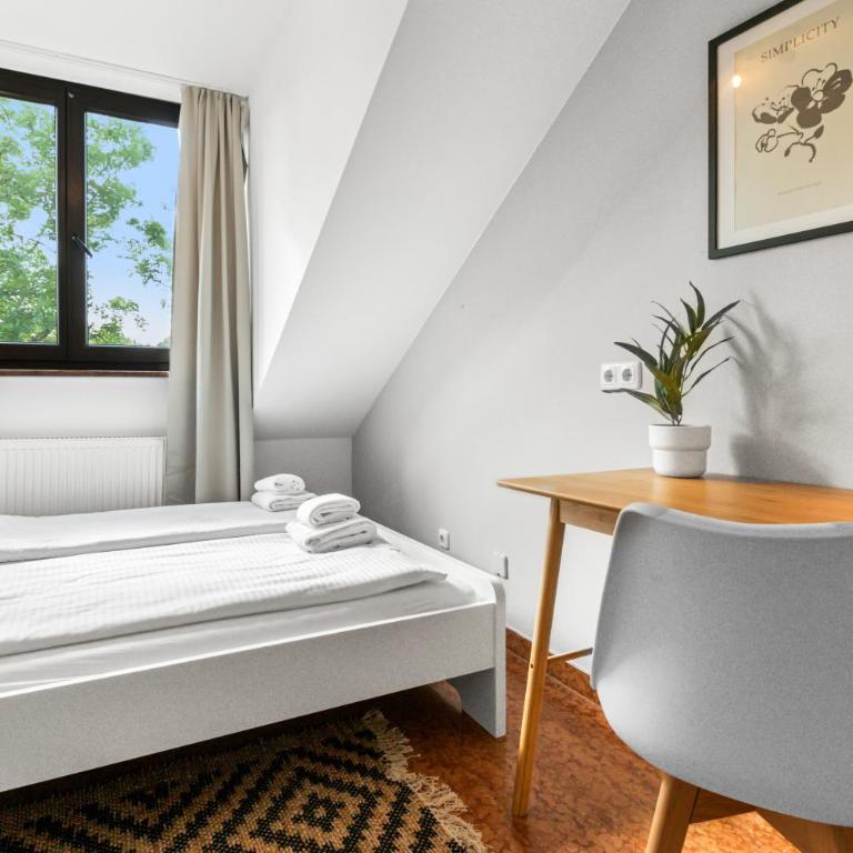 Flatista Homes - Penthouse with Rooftop Gym - Apartment - 23