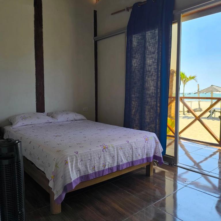 Hospedaje "Las Brisas de Zorritos" - Double Room with Balcony and Sea View - 10