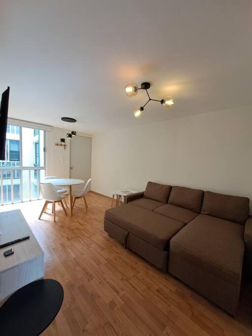 Departamento Centro Alameda CDMX - Two-Bedroom Apartment - 14