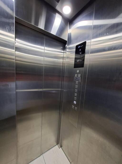Departamento Centro Alameda CDMX - Two-Bedroom Apartment - 20