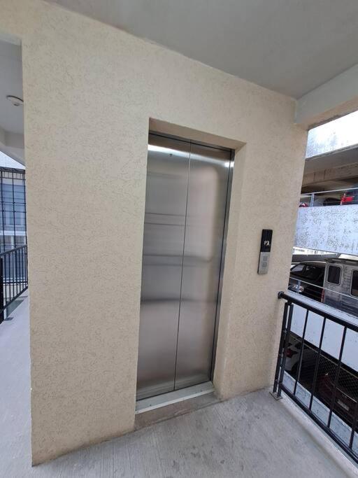 Departamento Centro Alameda CDMX - Two-Bedroom Apartment - 26