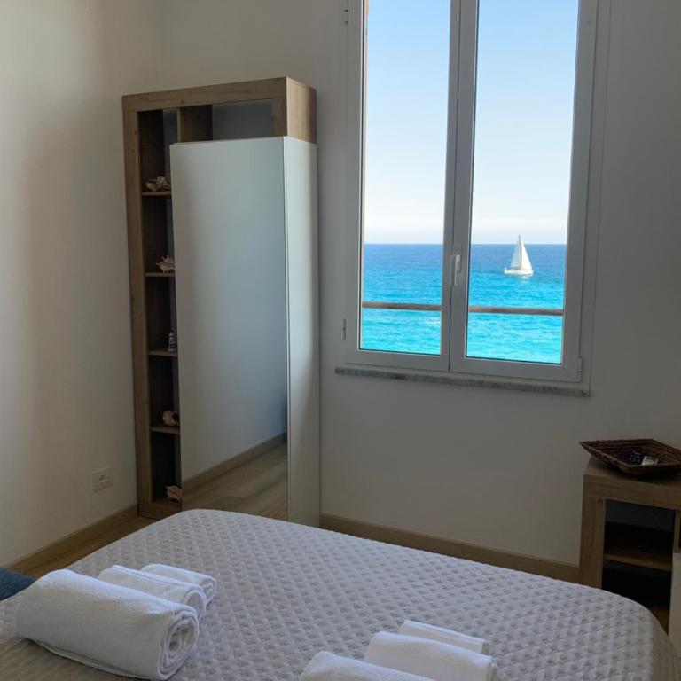 Affacciati al mare - Appartamento con 1 Camera da Letto - 5