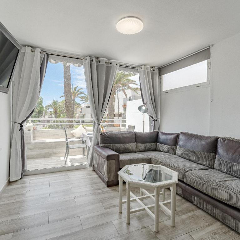 Primavera Tranquil Retreat 2-Bedroom Apartment with Balcony, Garden View & Fiber WiFi - Apartamento de 2 dormitorios - 3