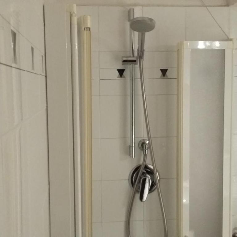 Hotel Monica - Triple Room - 12