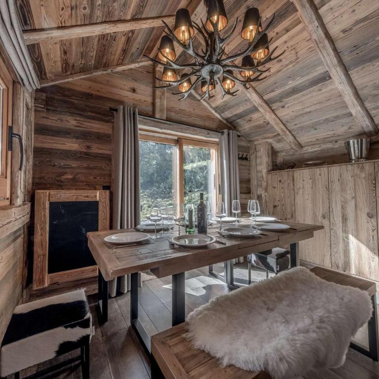 Chalet à Courchevel 1850, 8 personnes, skis aux pieds, sauna, Wifi - FR-1-631-190 - Chalet - 3