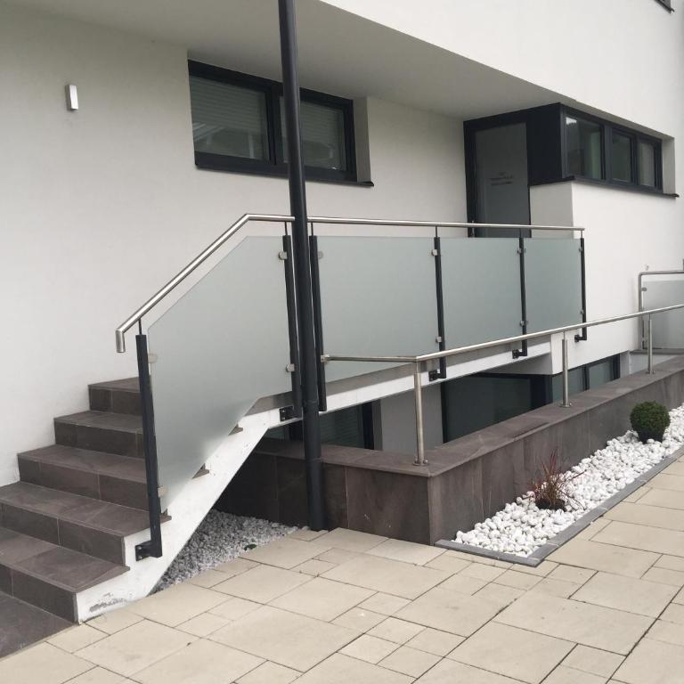 TownVille - Apartment with Terrace - 2