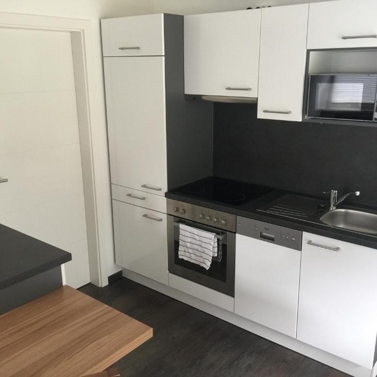 TownVille - Apartment with Terrace - 18