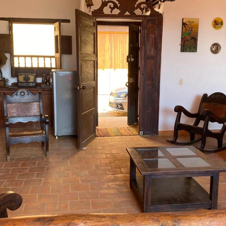Linda y Comoda Casa Hospedaje en Barichara - Casa de 4 dormitorios - 1