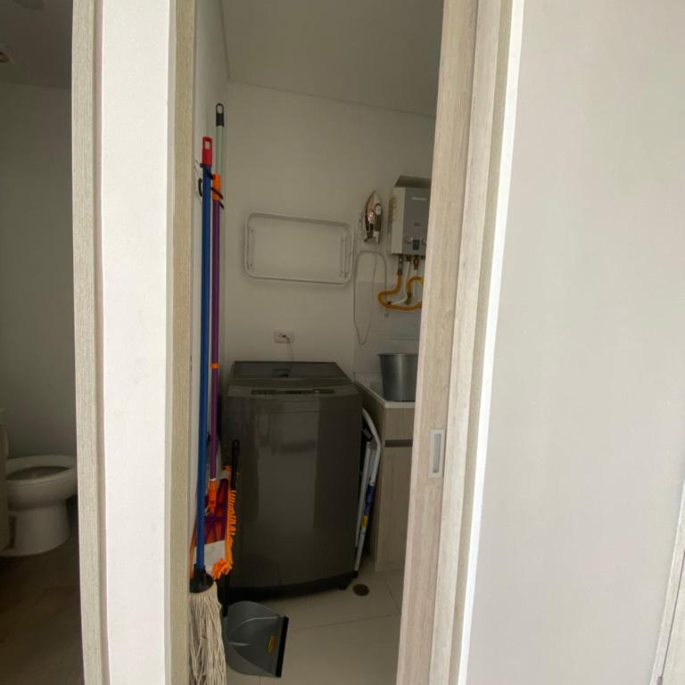 Modern well-equipped 4 PPL condo/5 MIN beach walk - One-Bedroom Apartment - 56