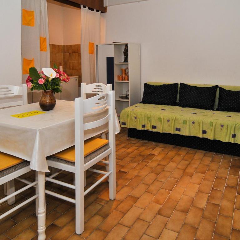 Guesthouse Lanca - Apartman sa Balkonom - 3