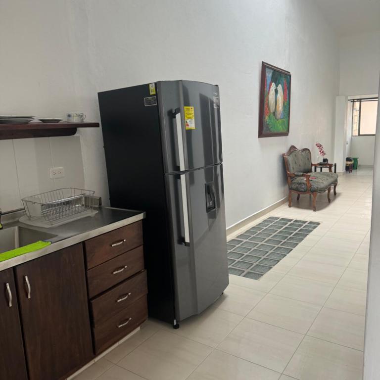 Apartamento cerca al parque - Three-Bedroom Apartment - 12