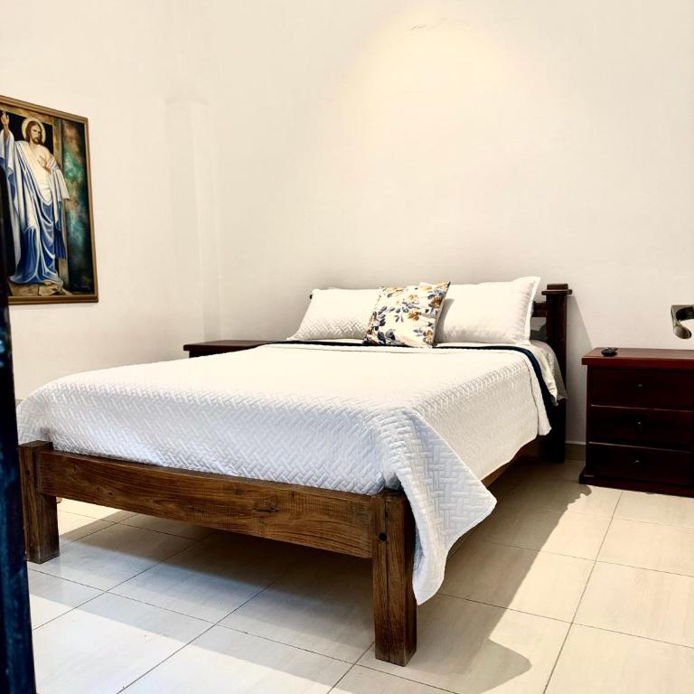 Apartamento cerca al parque - Three-Bedroom Apartment - 4
