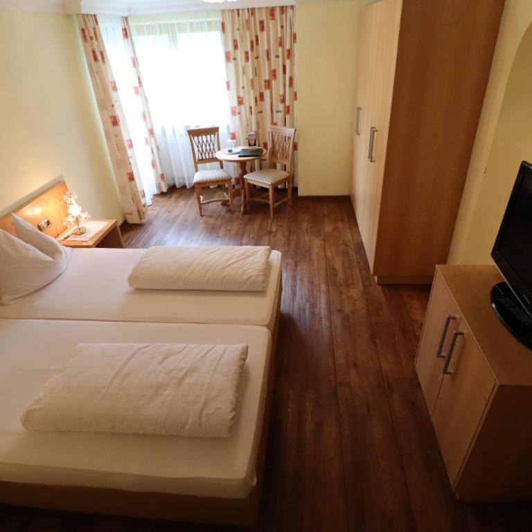 Ferienhotel Fuchs - Deluxe Doppelzimmer mit Bad - 7